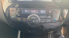 Nissan Pulsar 1.2 DiG-T N-Connecta 5dr Petrol Hatchback